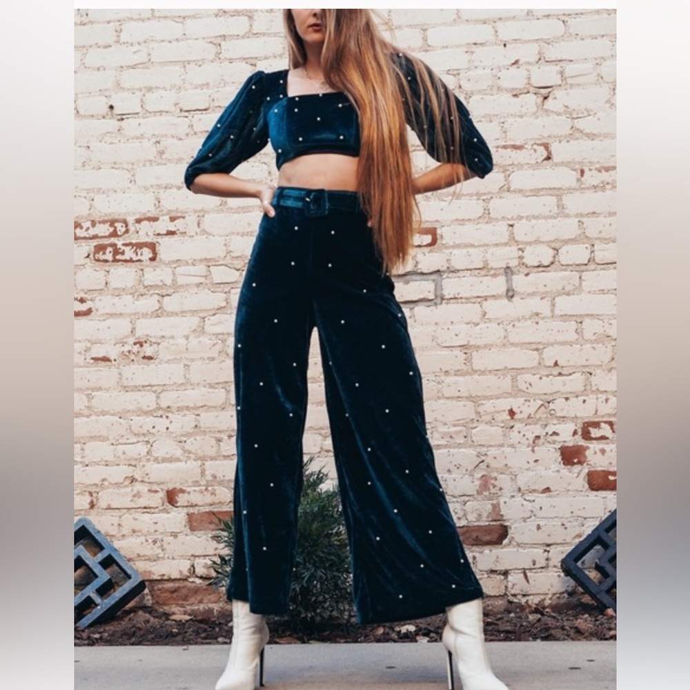 2pc Urban Outfitters Perla deep green velvet puff sleeve top +high waist pants M